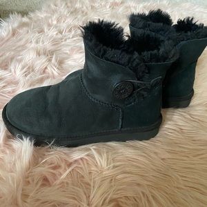 Mini Ugg Bailey button boots